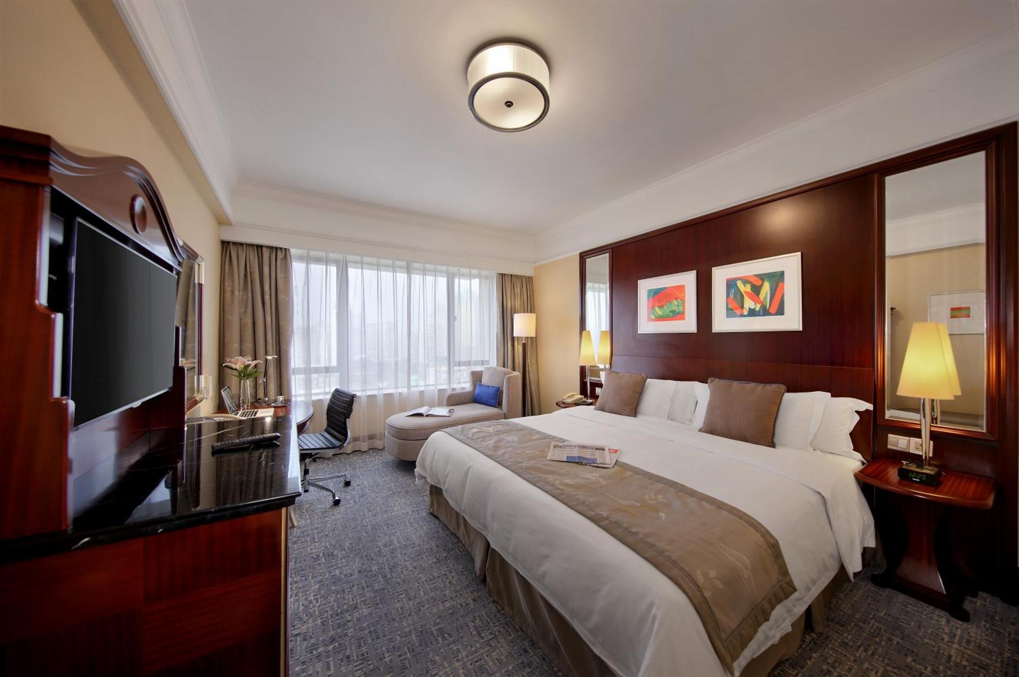 Royal Hotel 5*
