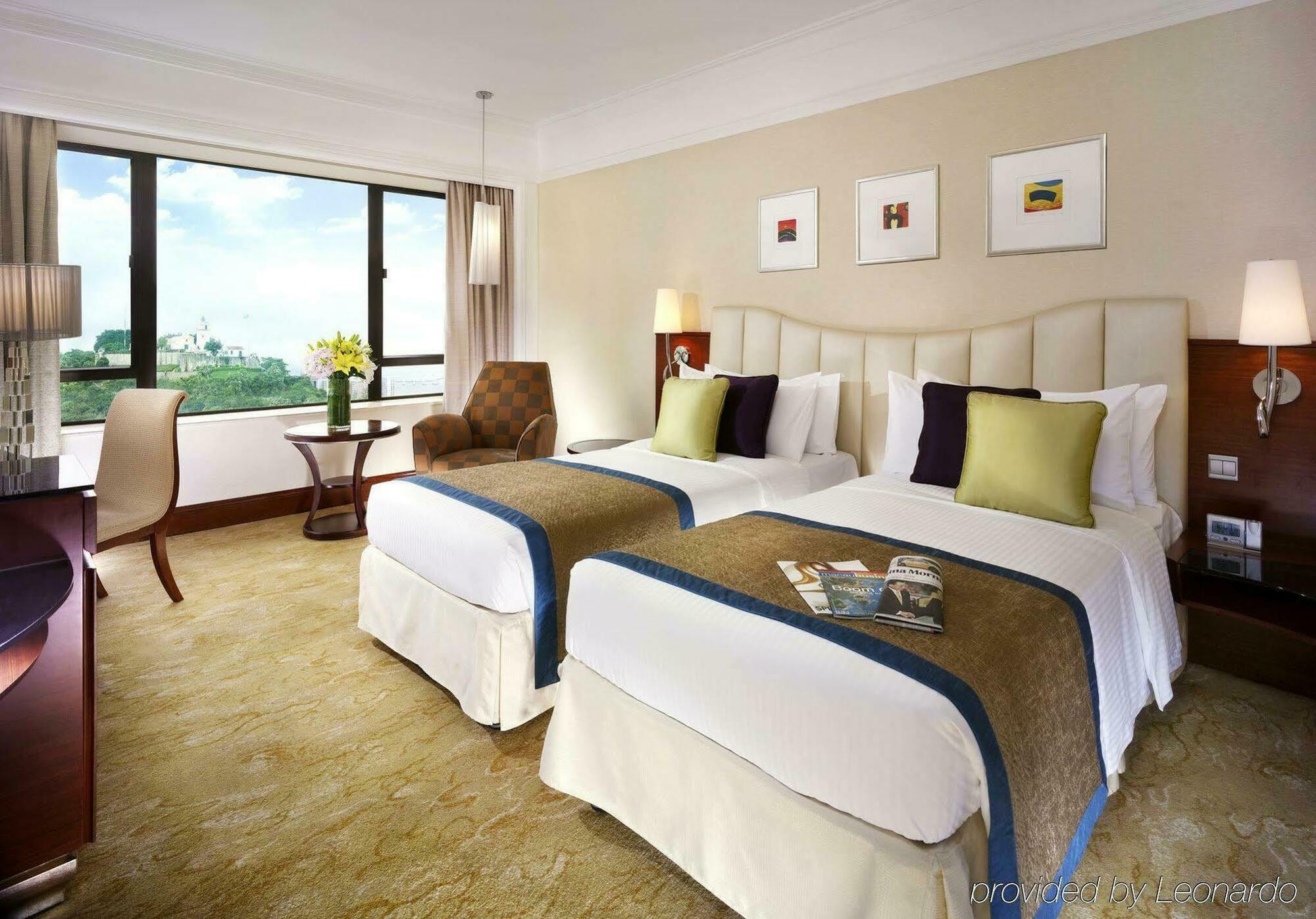 Royal Hotel 5*